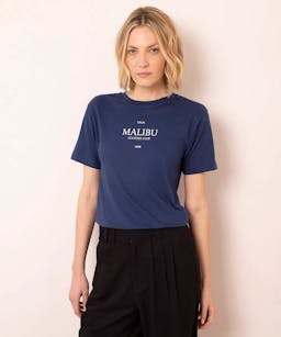 Camiseta azul marinho